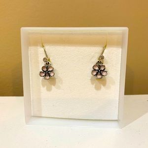 Pandora Daisy earrings